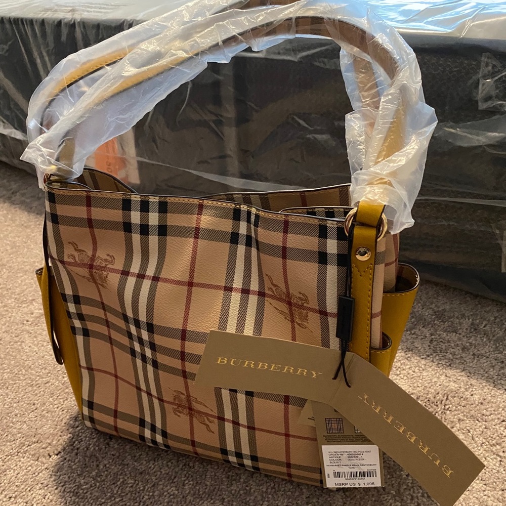 NEW Burberry tote!